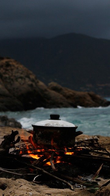 campfire pot cook cooking coast  - ahmerfouad / pixabay